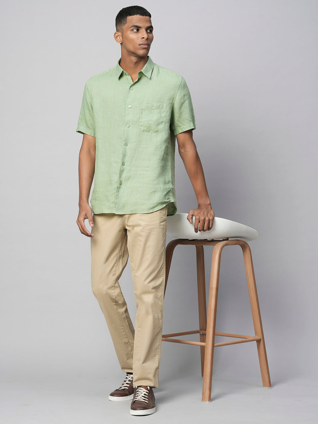 Men's Green 100% Linen Regular Fit Short Sleeved Shirt
