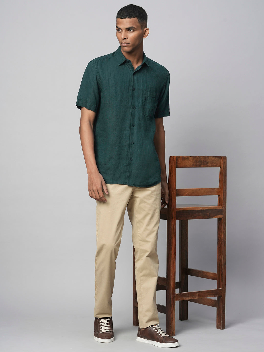 Men's Green 100% Linen Regular Fit Short Sleeved Shirt