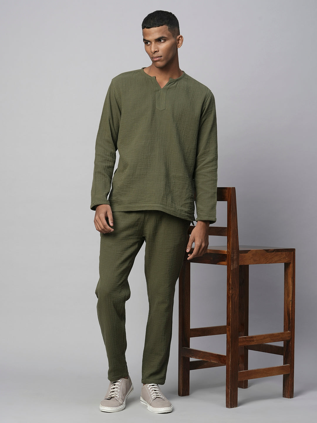 Men's Olive Cotton Tapered Fit Pant