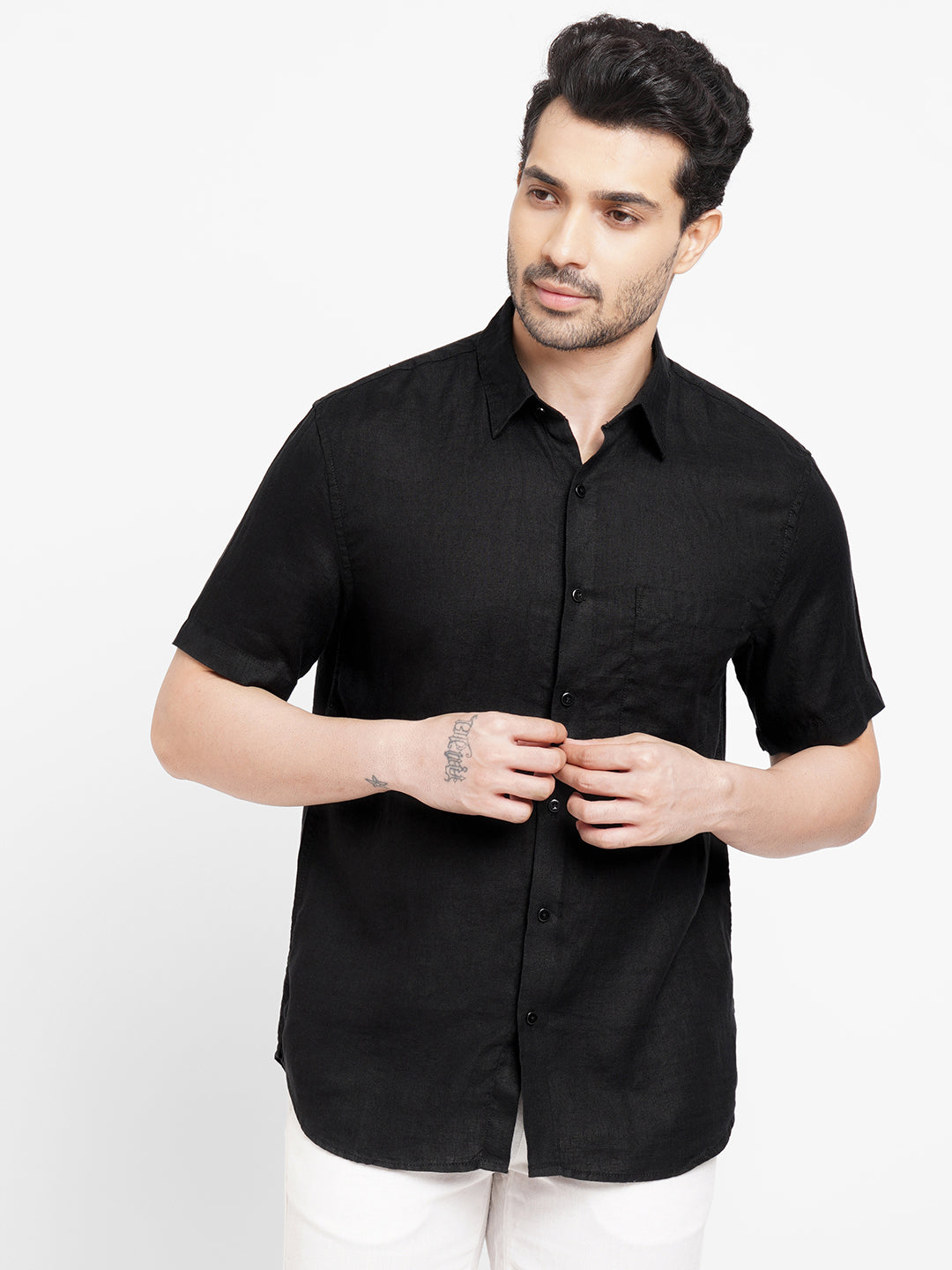 Men's Black 100% Linen Regular Fit Short Sleeved Shirt