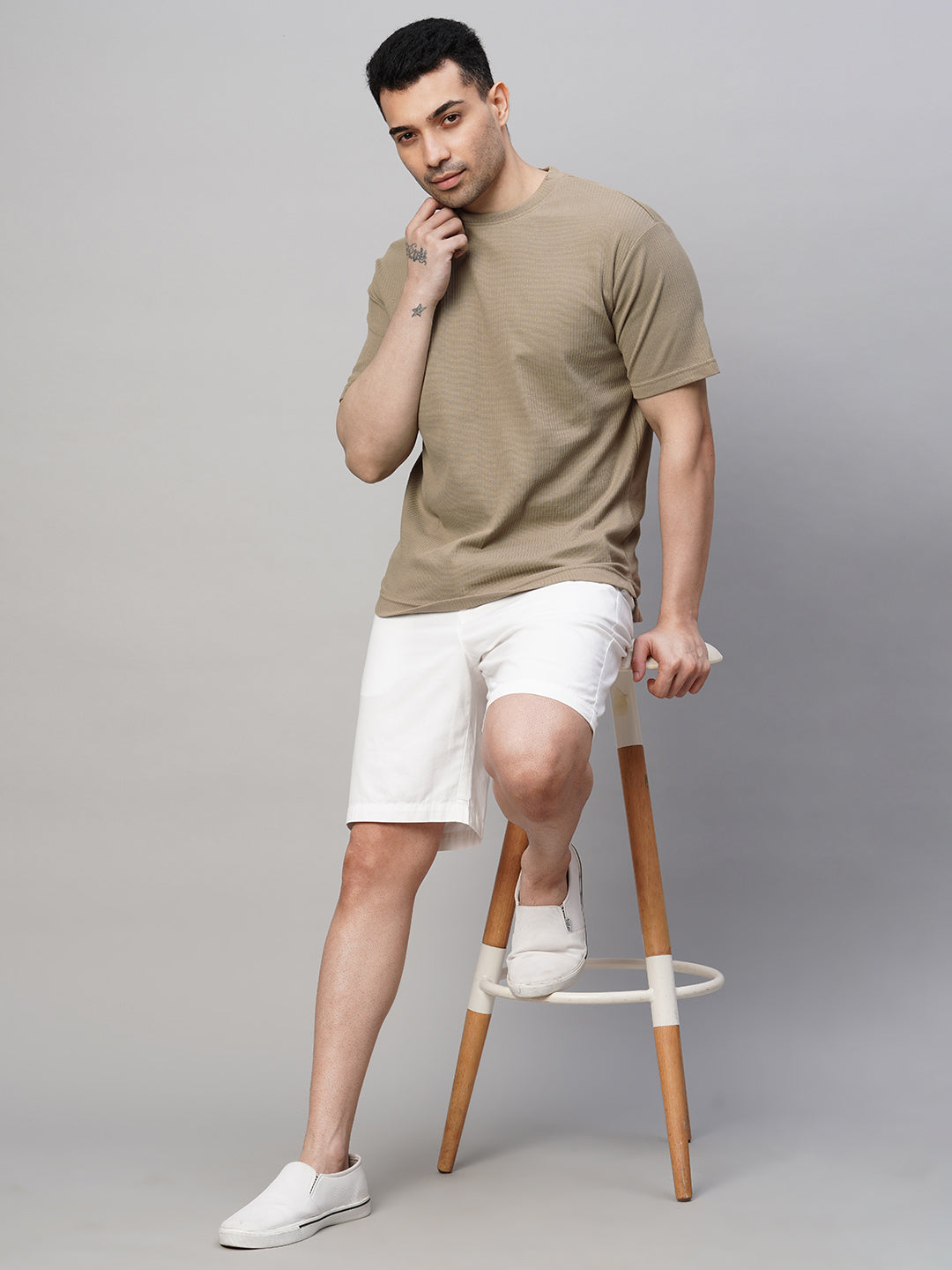 Men's Khaki Cotton Elastane Regular Fit Tshirt