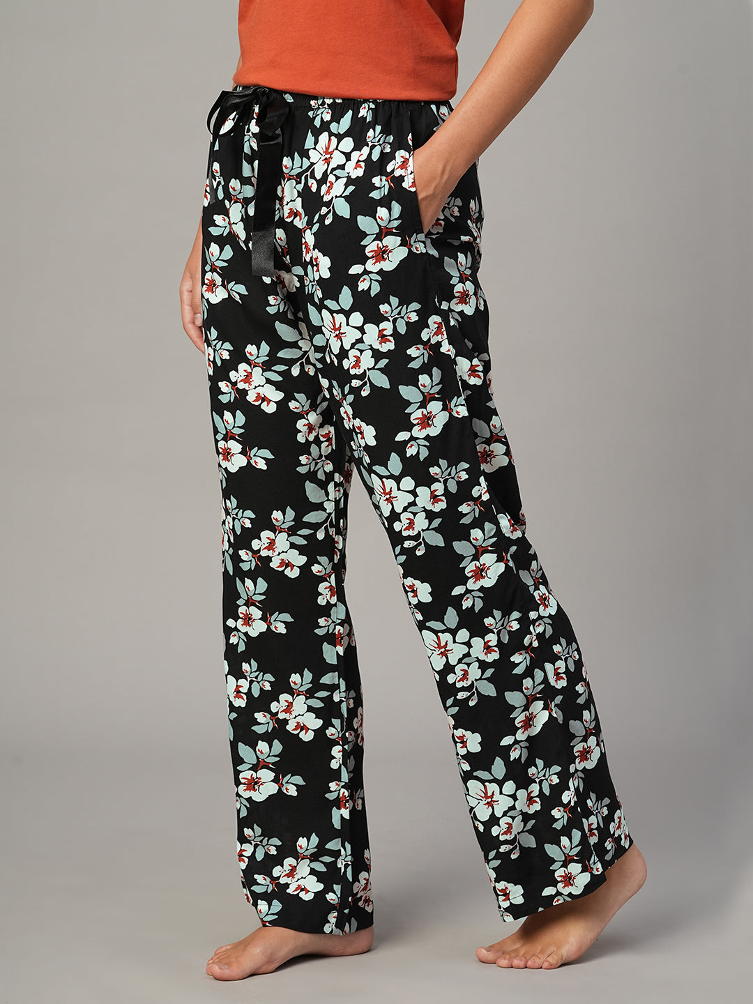 Women's Black 100% Viscose Regular Fit Pyjama