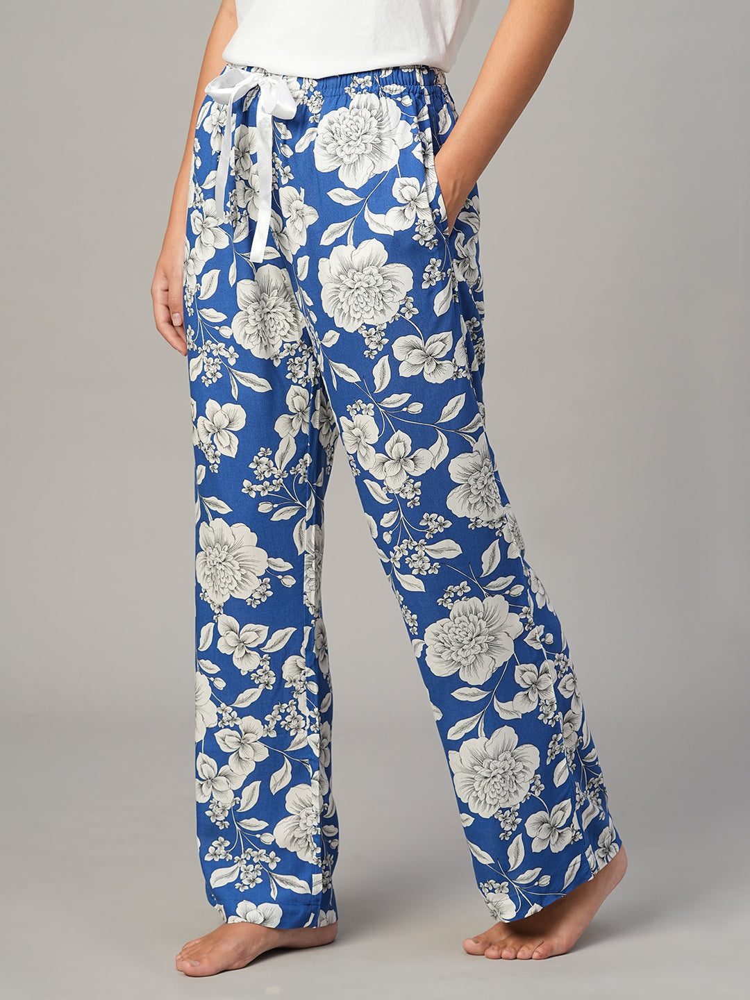 Women's Blue 100% Viscose Regular Fit Pyjama