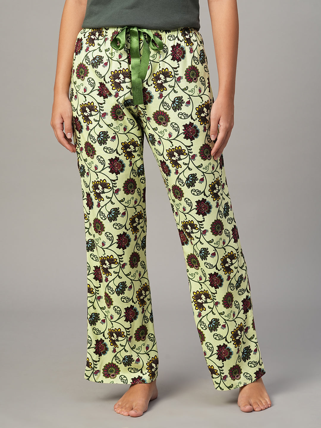 Women's Cream 100% Viscose Regular Fit Pyjama