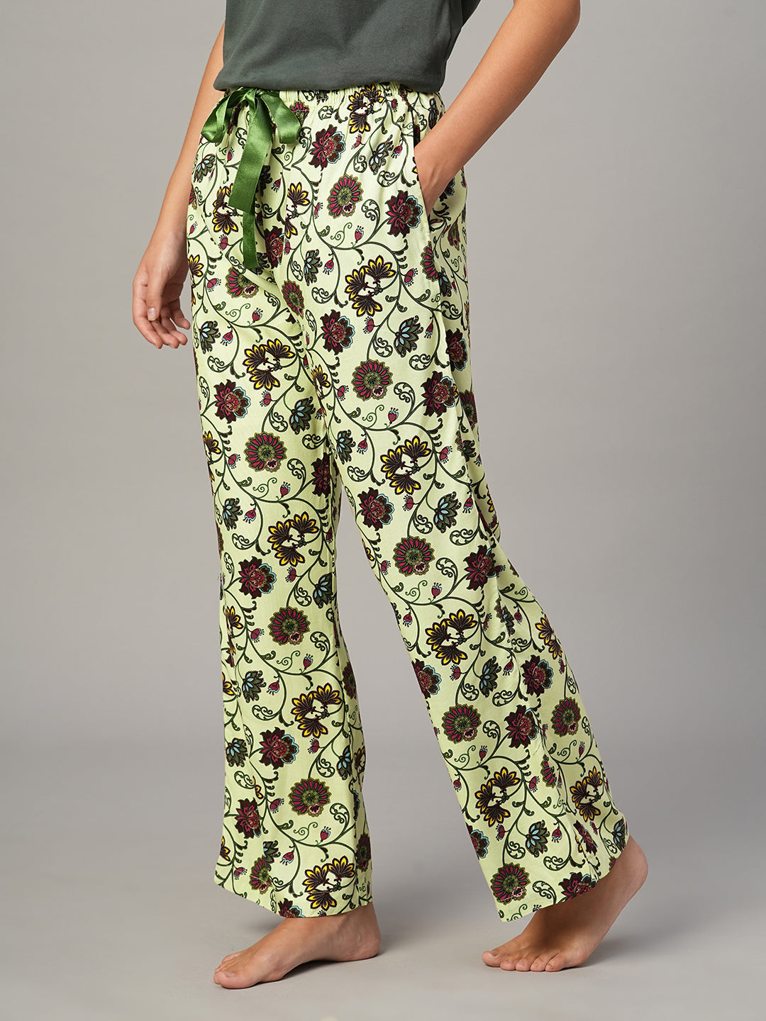 Women's Cream 100% Viscose Regular Fit Pyjama