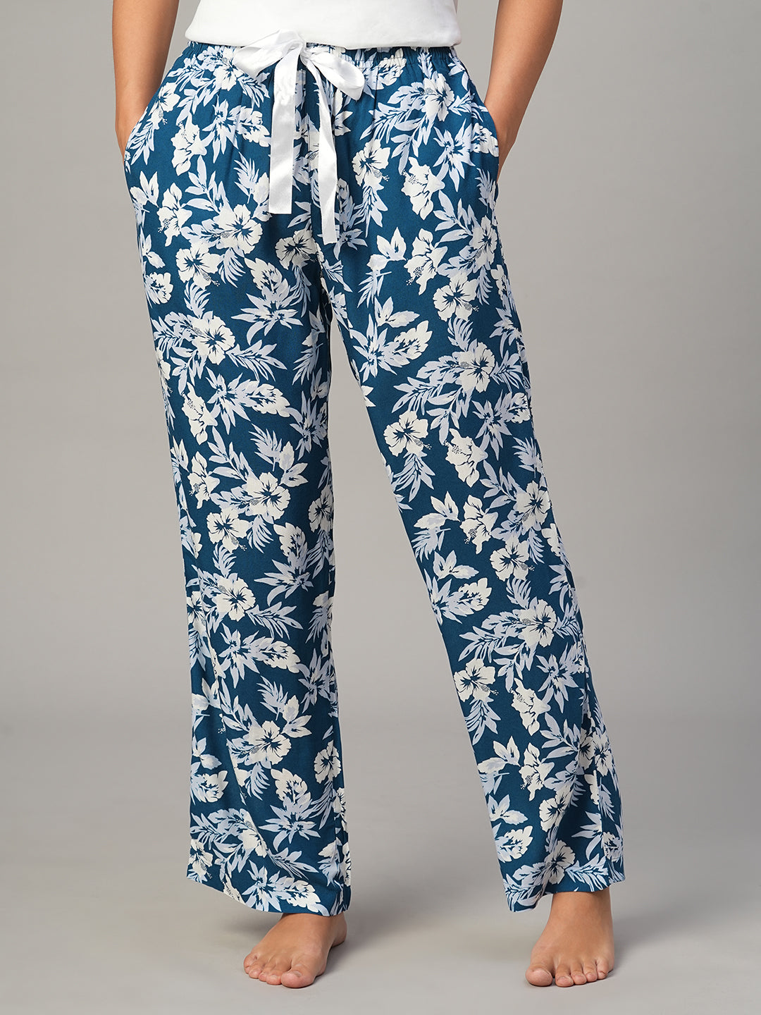 Women's Navy 100% Viscose Regular Fit Pyjama