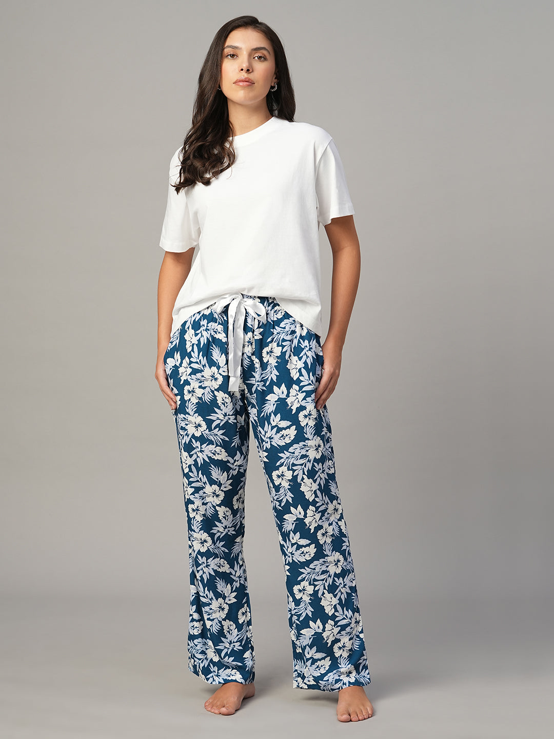 Women's Navy 100% Viscose Regular Fit Pyjama