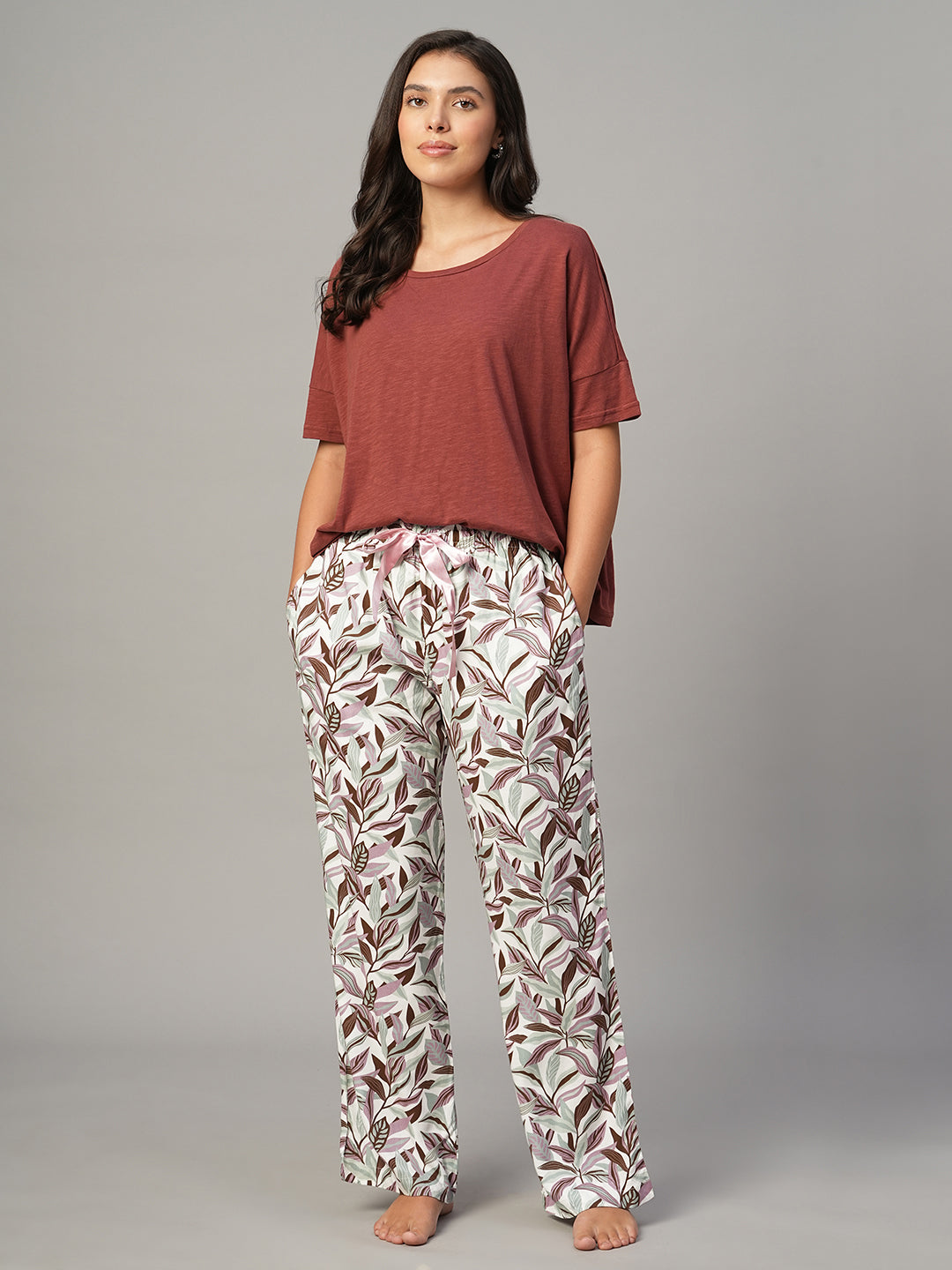 Women's White 100% Viscose Regular Fit Pyjama