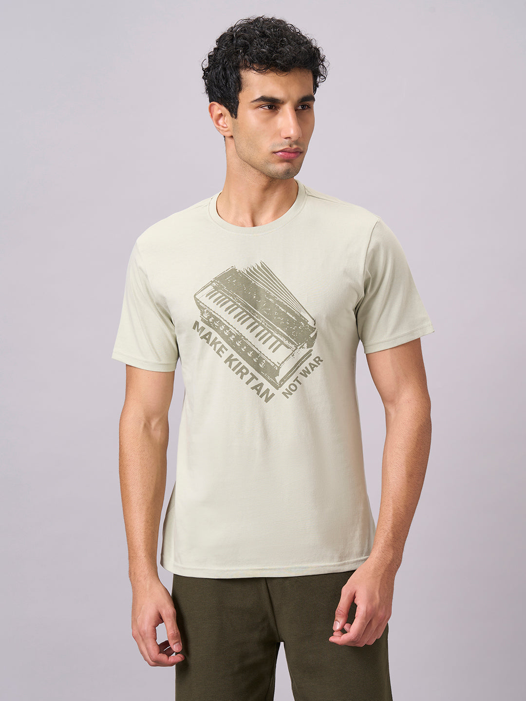 Men's Green 100% Organic Cotton Regular Fit Tshirt