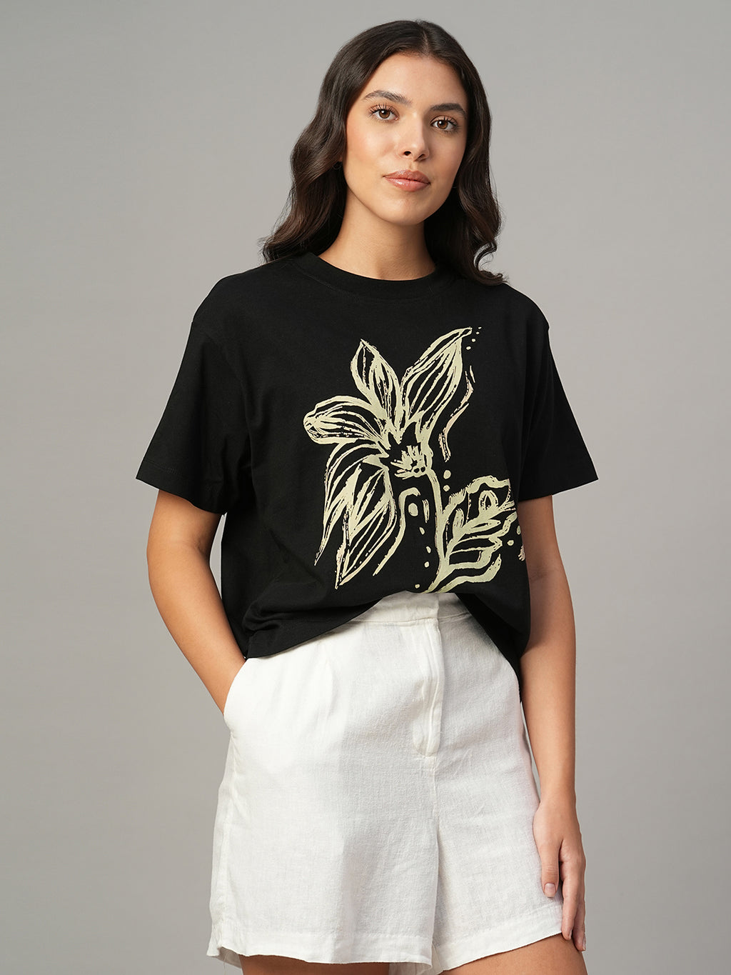 Women's Black 100% Organic Cotton Regular Fit Tshirt