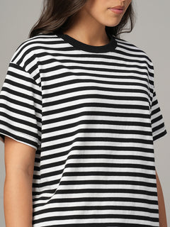 Women's Black 100% Organic Cotton Regular Fit Tshirt