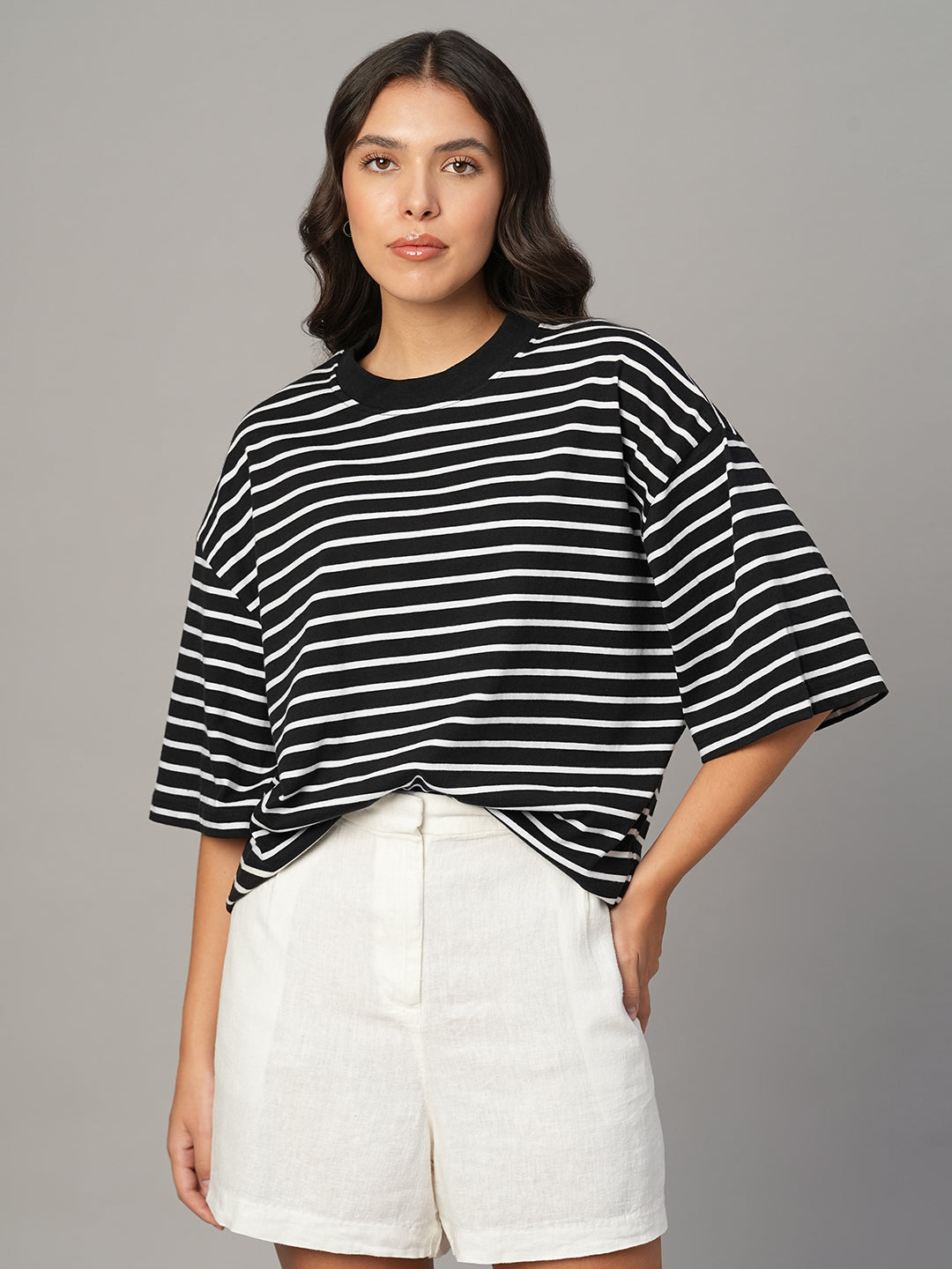 Women's Black 100% Organic Cotton Regular Fit Tshirt