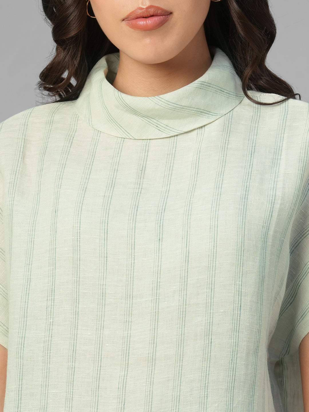 Women's Green 100% Linen Regular Fit Blouse