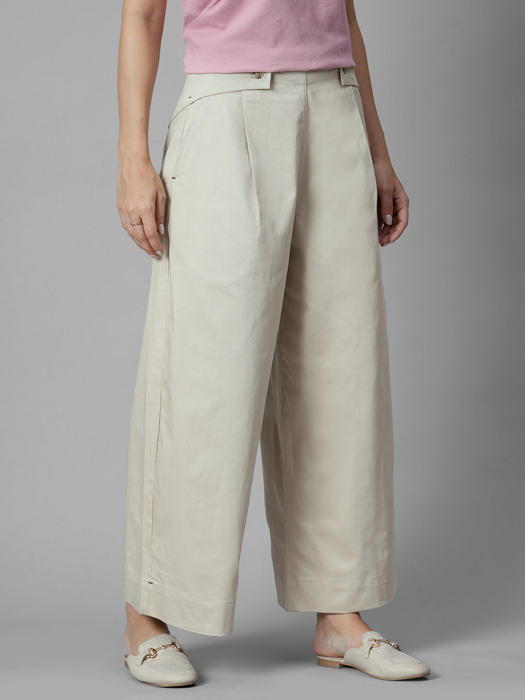 Women's Beige Cotton Lycra Regular Fit Pant