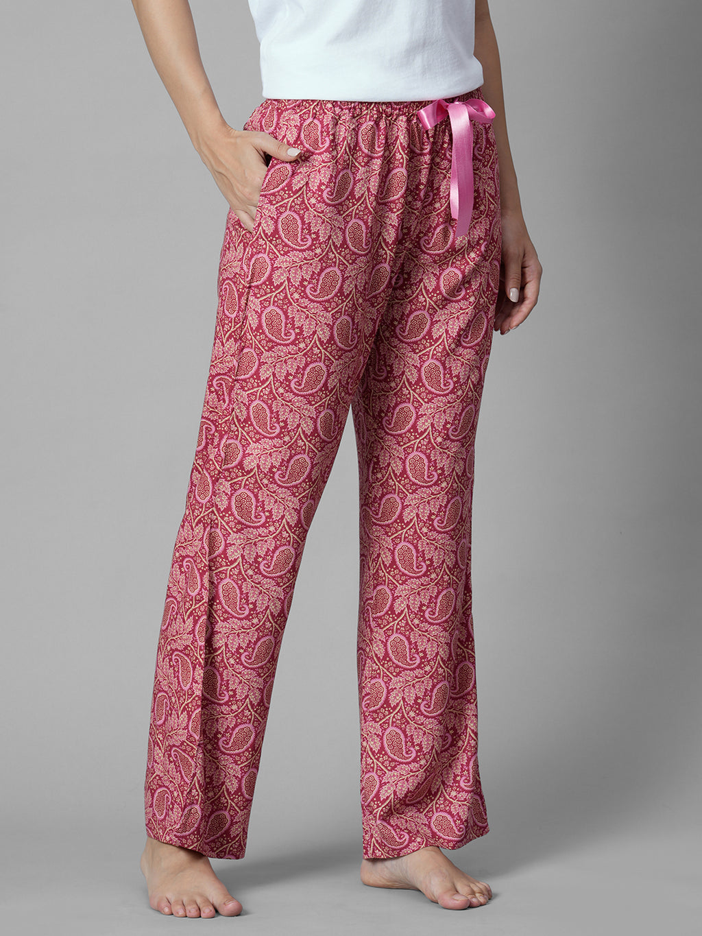 Women's Pink 100% Viscose Regular Fit Pyjama