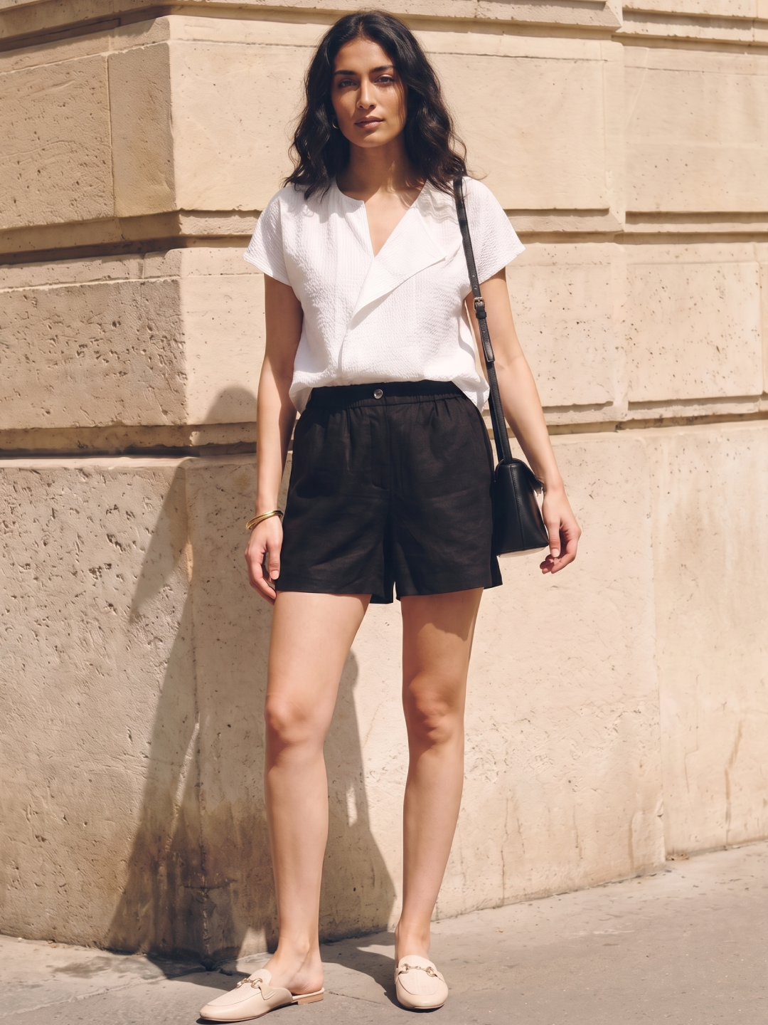 Women's Black 100% Linen Regular Fit Shorts