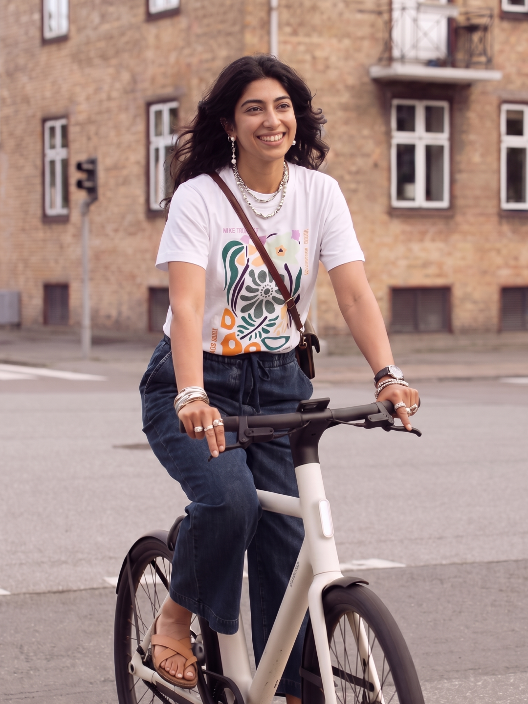 Women's White 100% Organic Cotton Regular Fit Tshirt