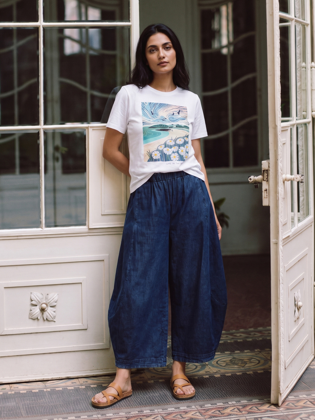 Women's White 100% Organic Cotton Regular Fit Tshirt