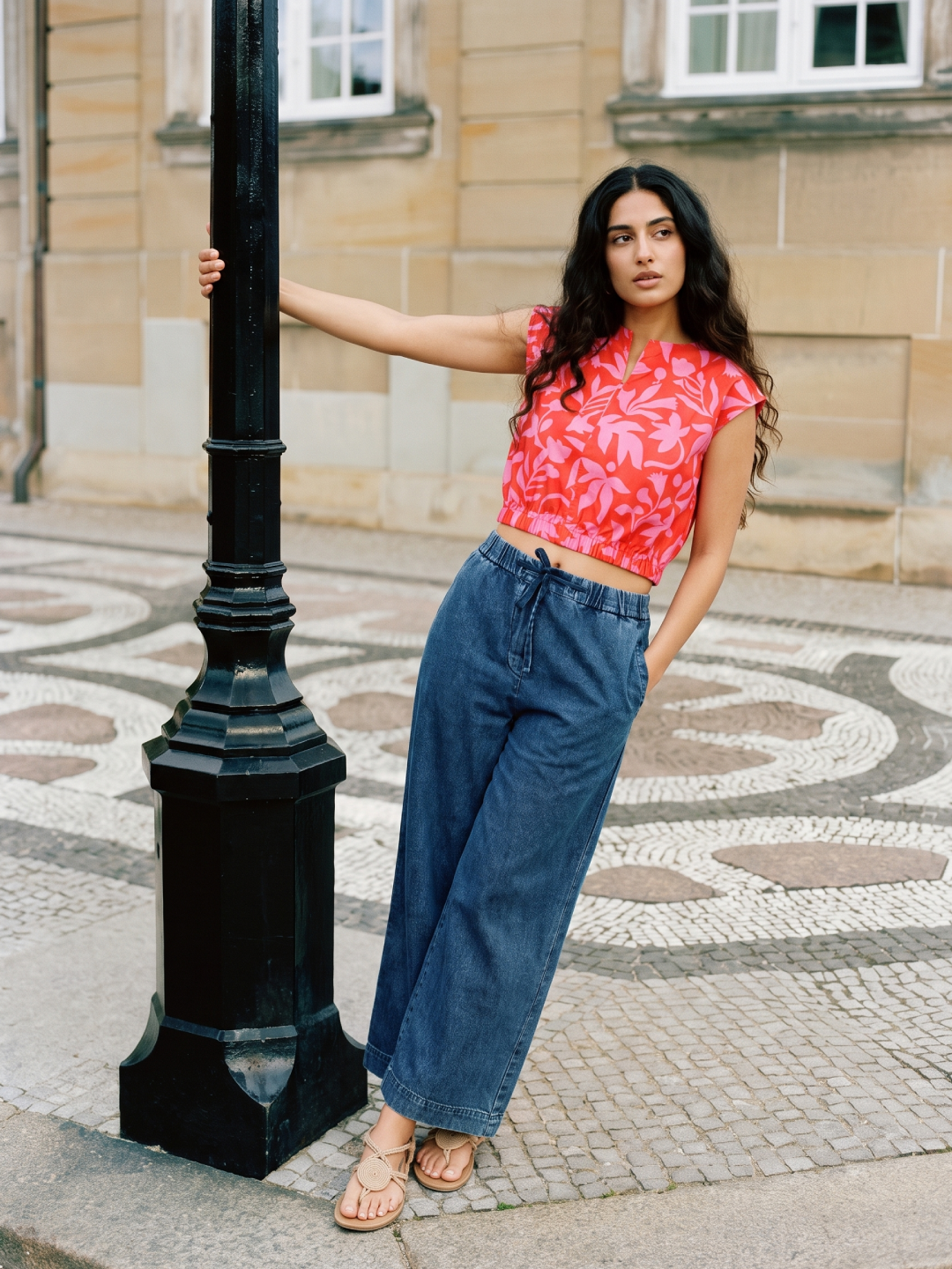 Women's Denim Blue 100% Cotton Straight Fit Pant