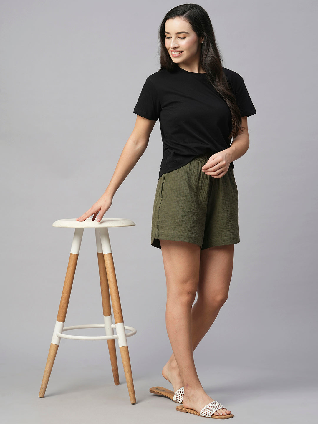Women's Olive Cotton Regular Fit Shorts