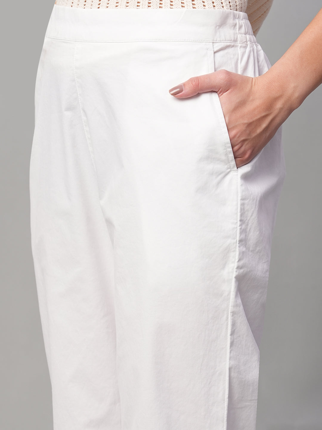 Women's White Cotton Lycra Regular Fit Pant