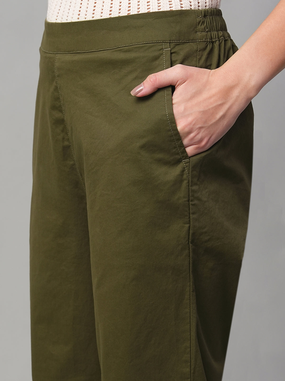 Women's Olive Cotton Lycra Regular Fit Pant