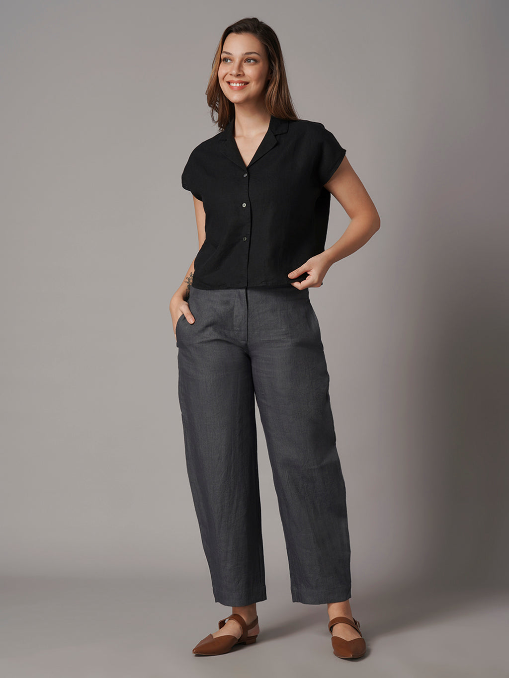 Women's 100% Linen Regular Fit Blouse Black