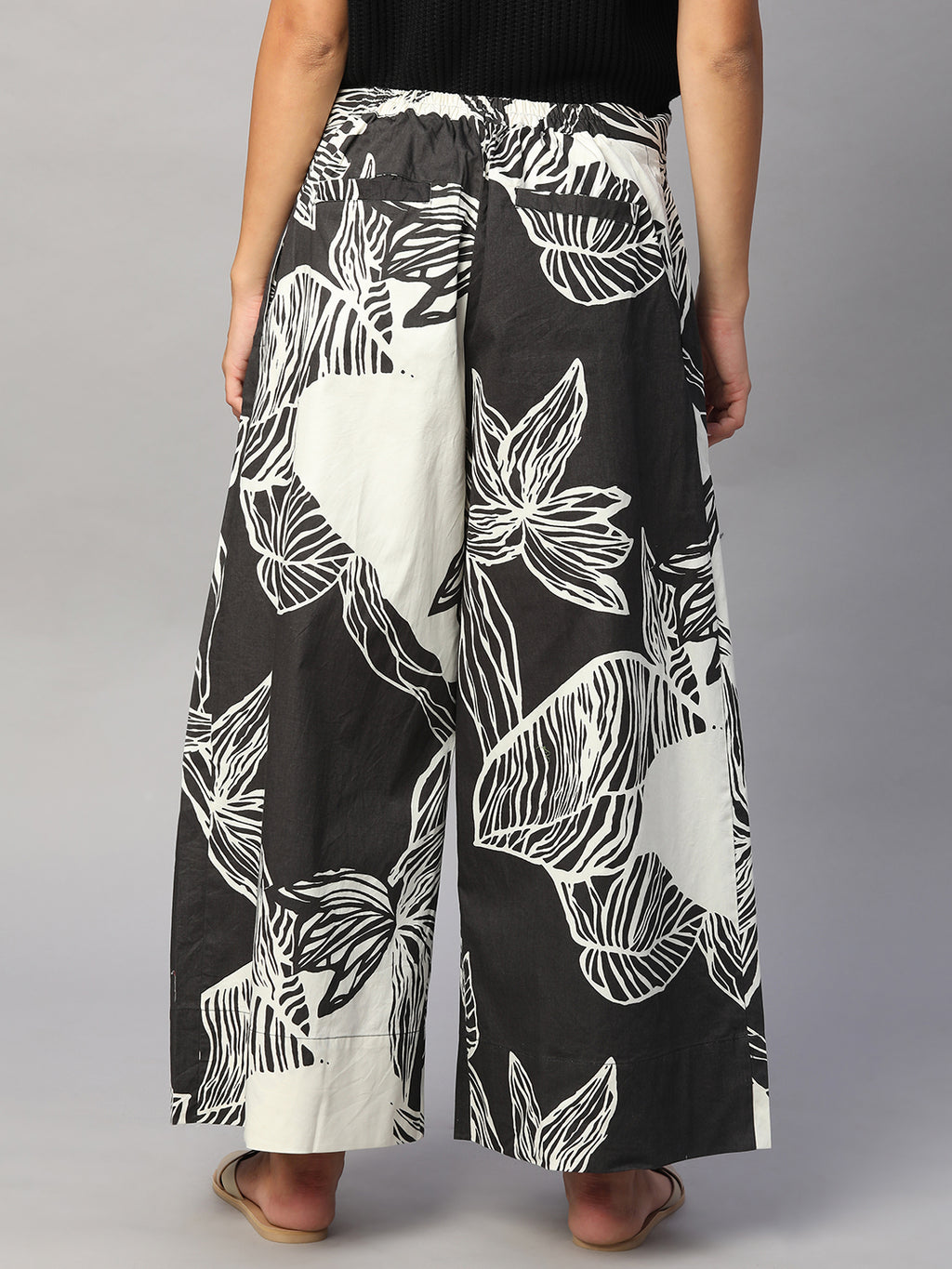 Women's White/Black 100% Cotton Regular Fit Culotte