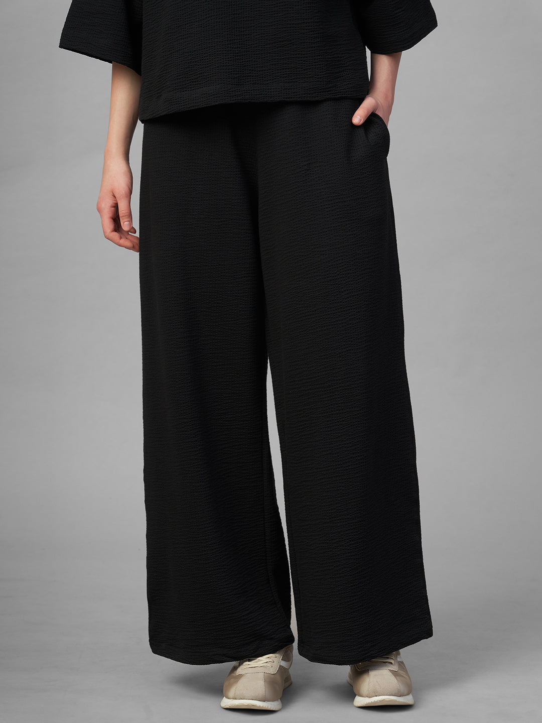 Women's Black Cotton Elastane Loose Fit Knit Pant