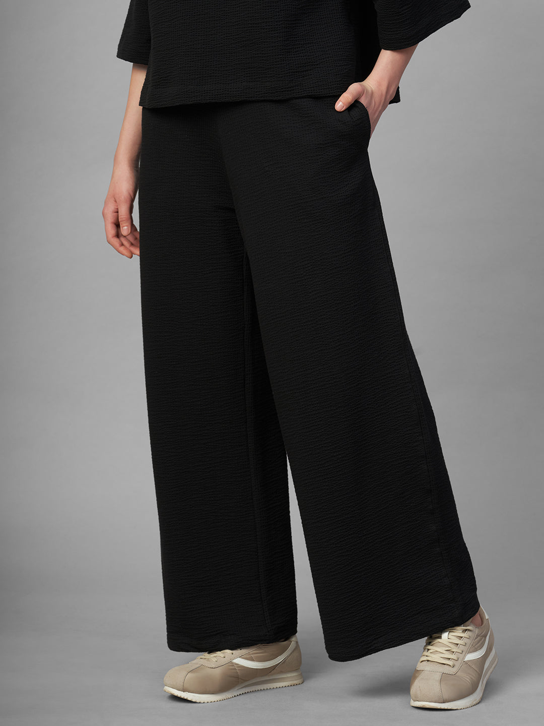 Women's Black Cotton Elastane Loose Fit Knit Pant