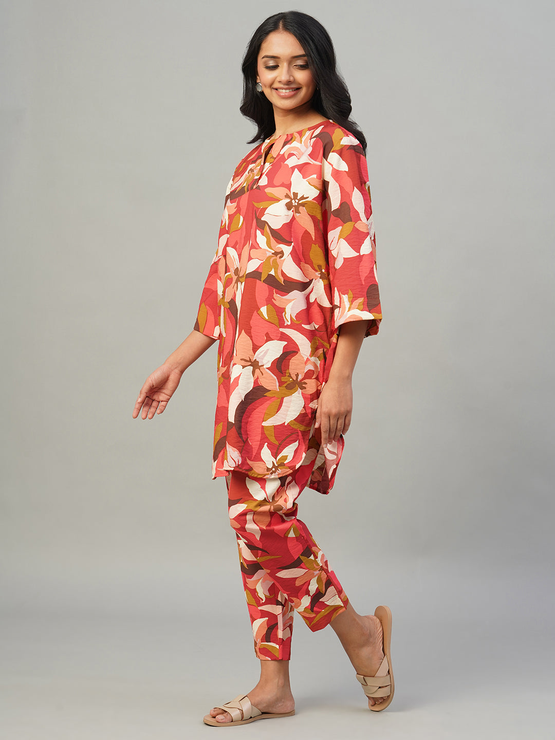 Women's Red Viscose Nylon Regular Fit Kurta