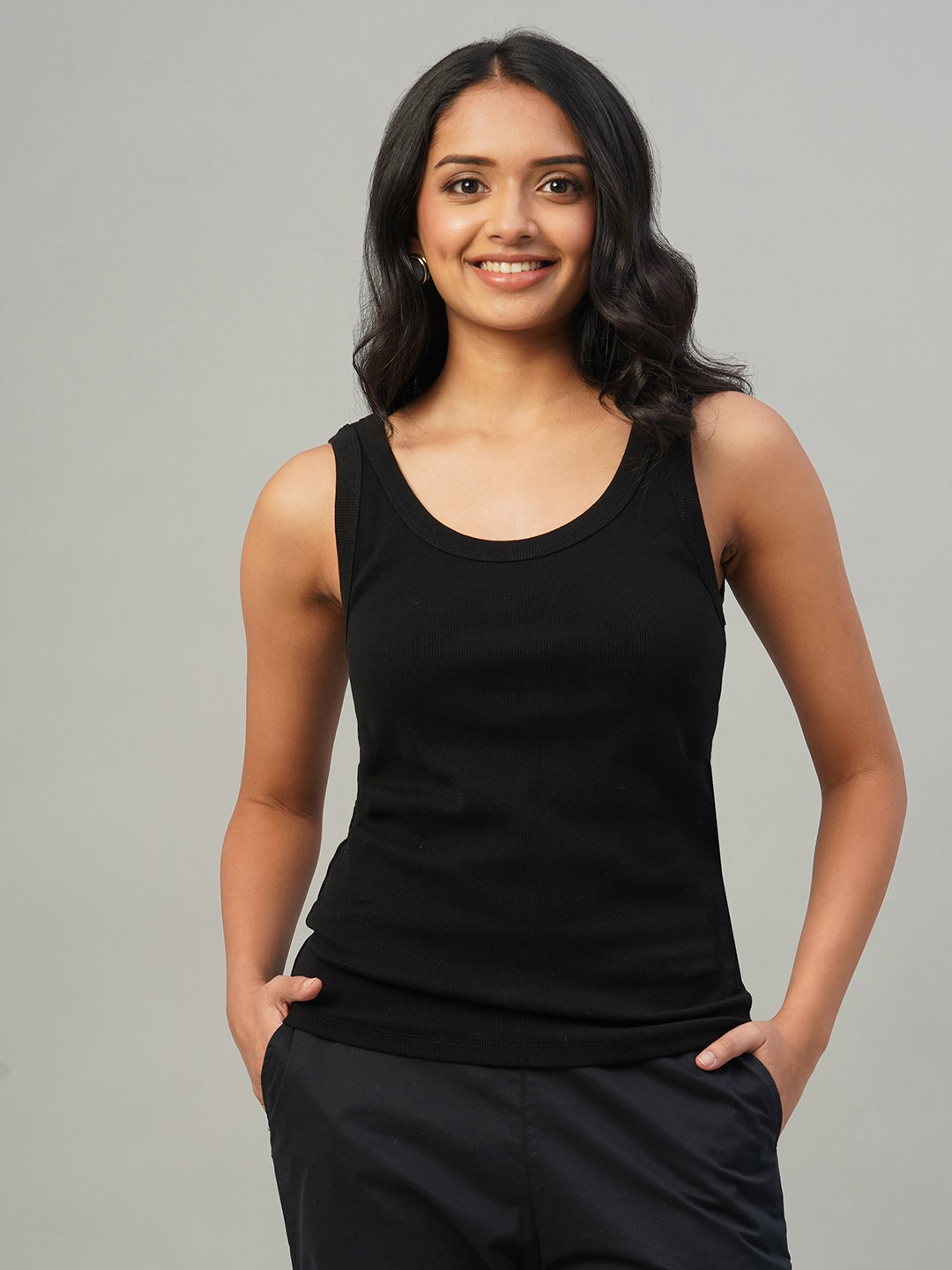 Women's Black Cotton Elastane Regular Fit Knit Vest