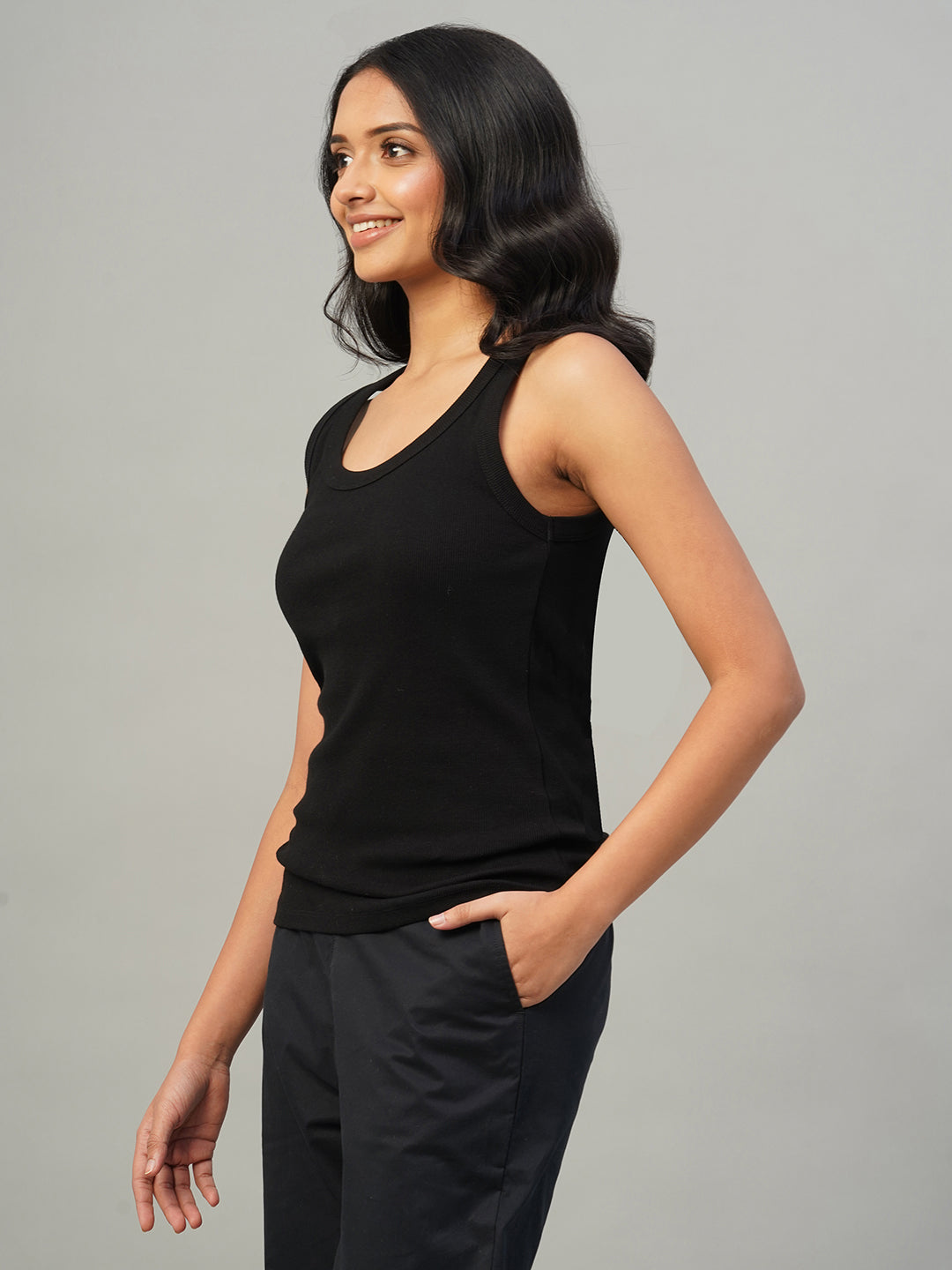 Women's Black Cotton Elastane Regular Fit Knit Vest