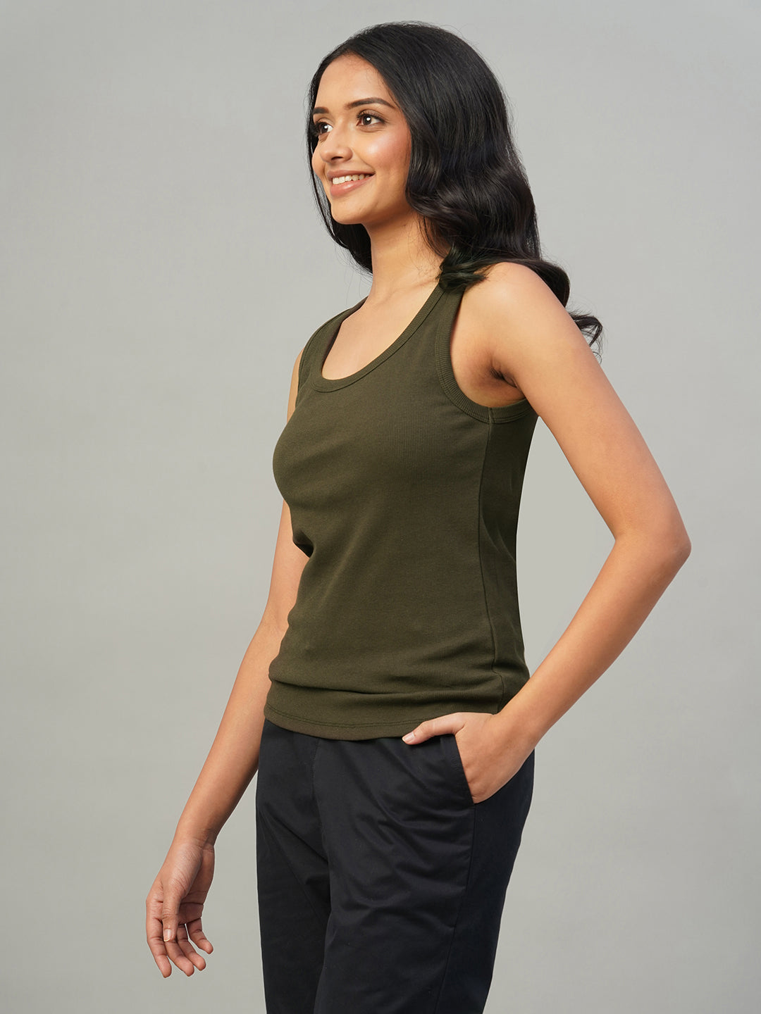 Women's Brown Cotton Elastane Regular Fit Knit Vest