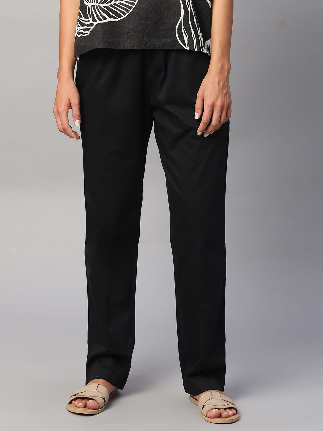 Women's Black Cotton Lycra Regular Fit Pant