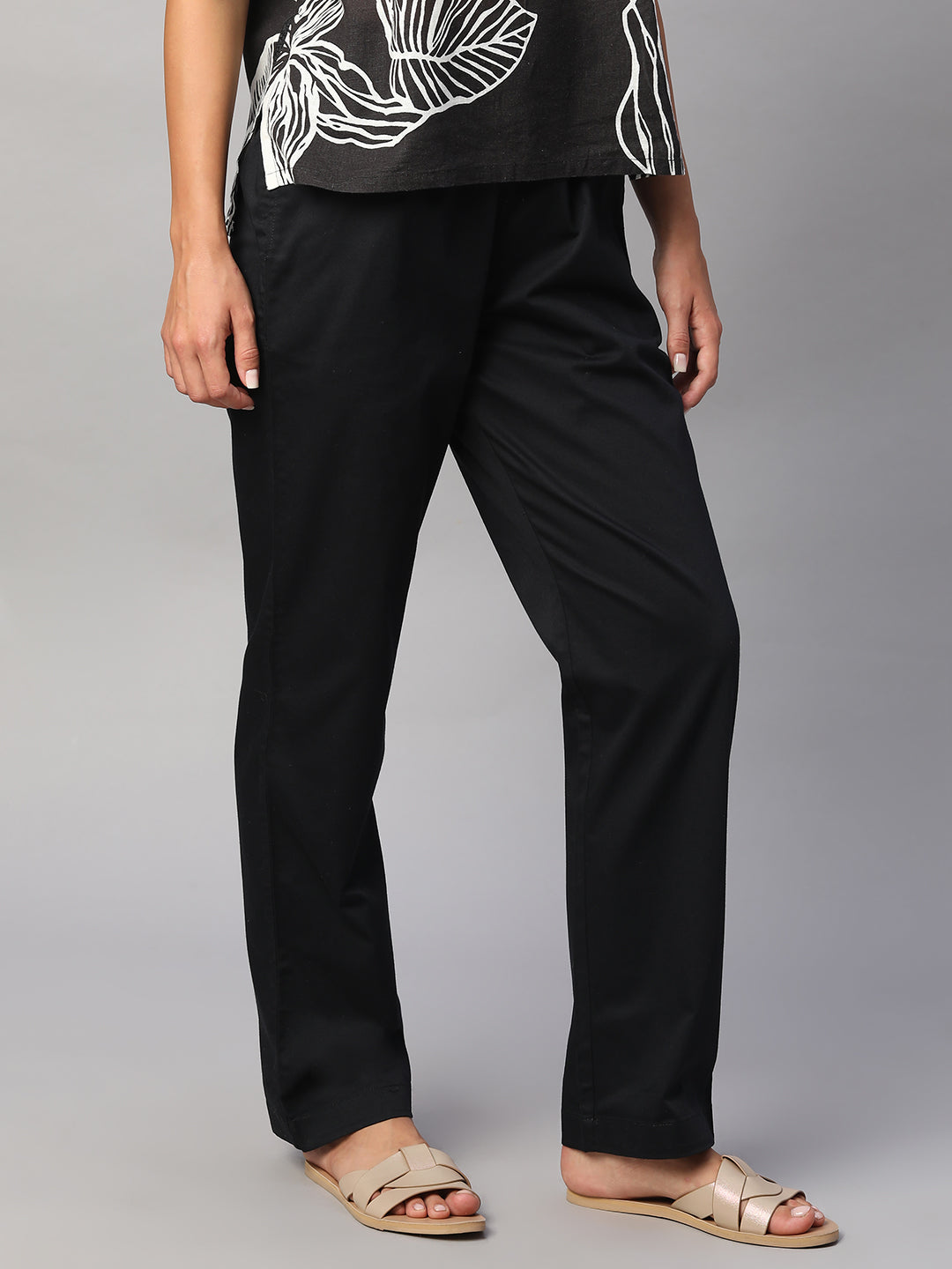 Women's Black Cotton Lycra Regular Fit Pant