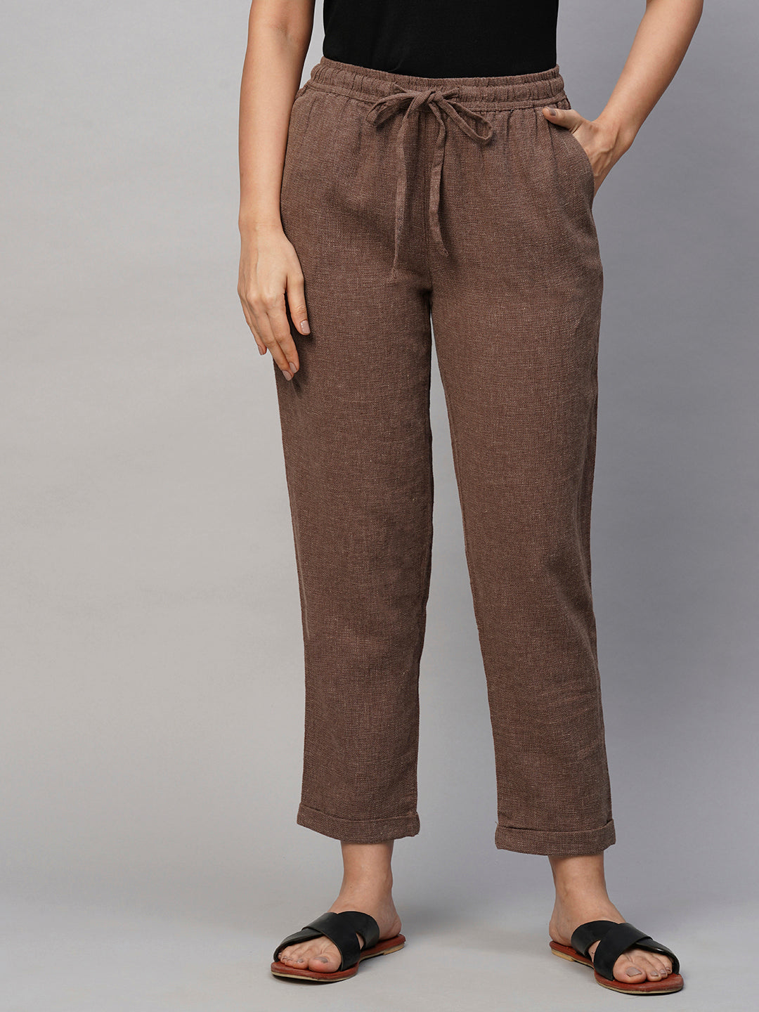 Mid Rise Straight Leg Cotton Cargo Pant in Green  Glassons