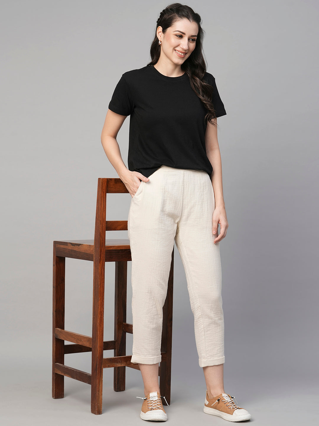 Women's Cotton Offwhite Regular Fit Pant