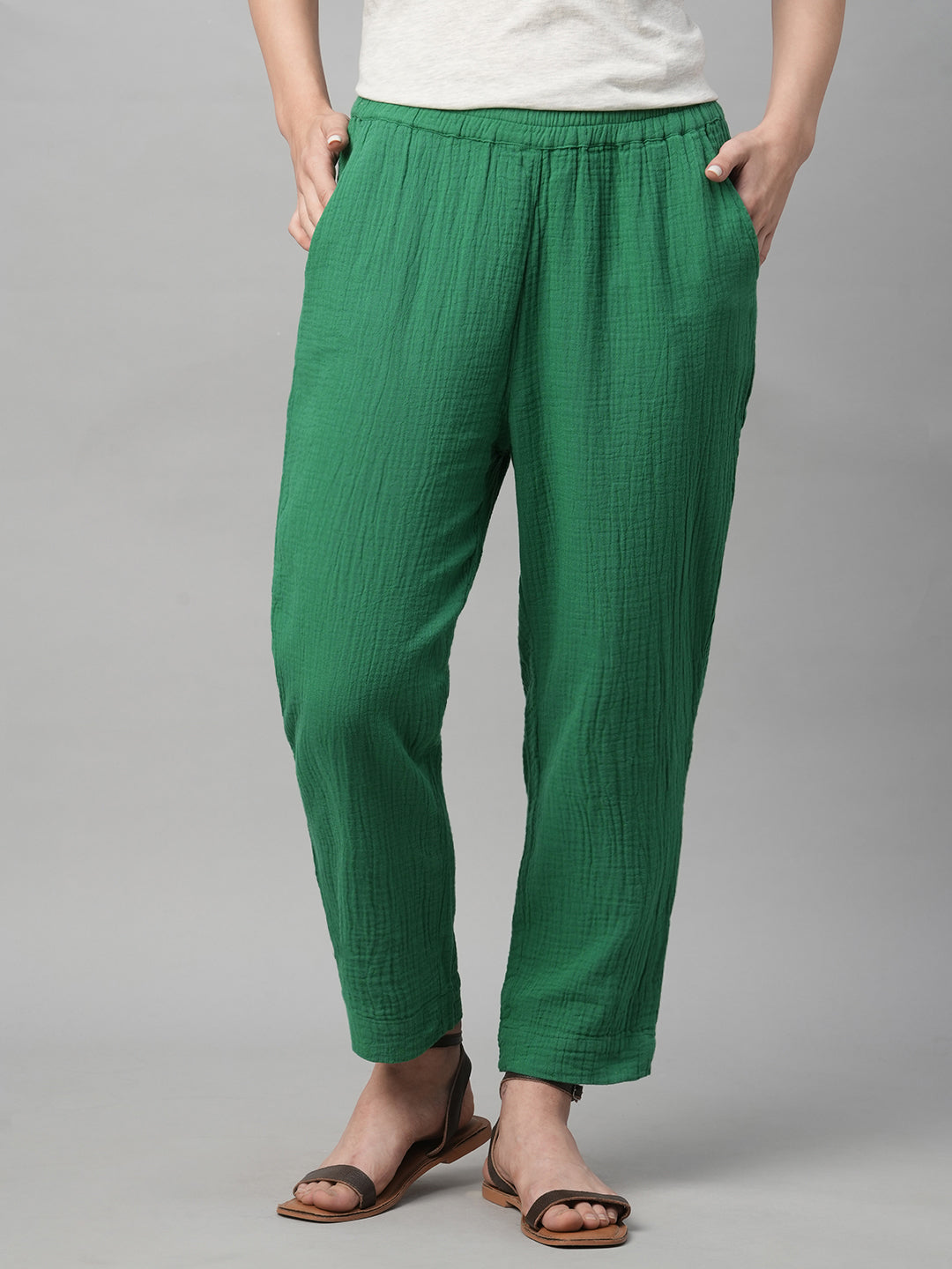 Women's Green Cotton Regular Fit Pant