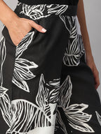 Women's White/Black Cotton Flax Regular Fit Pant