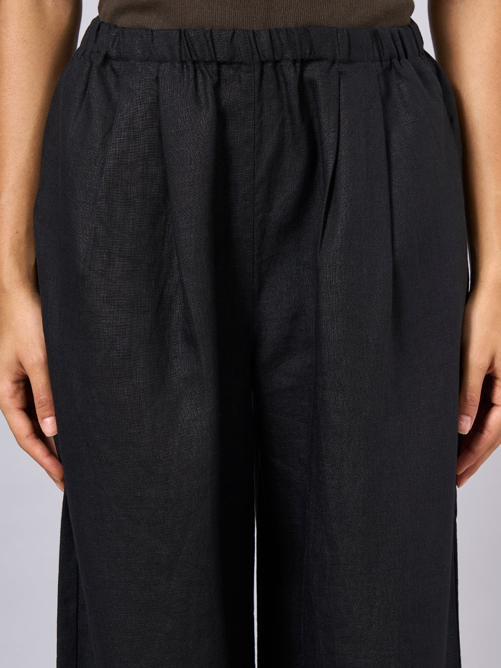 Women's Black 100% Linen Regular Fit Pant