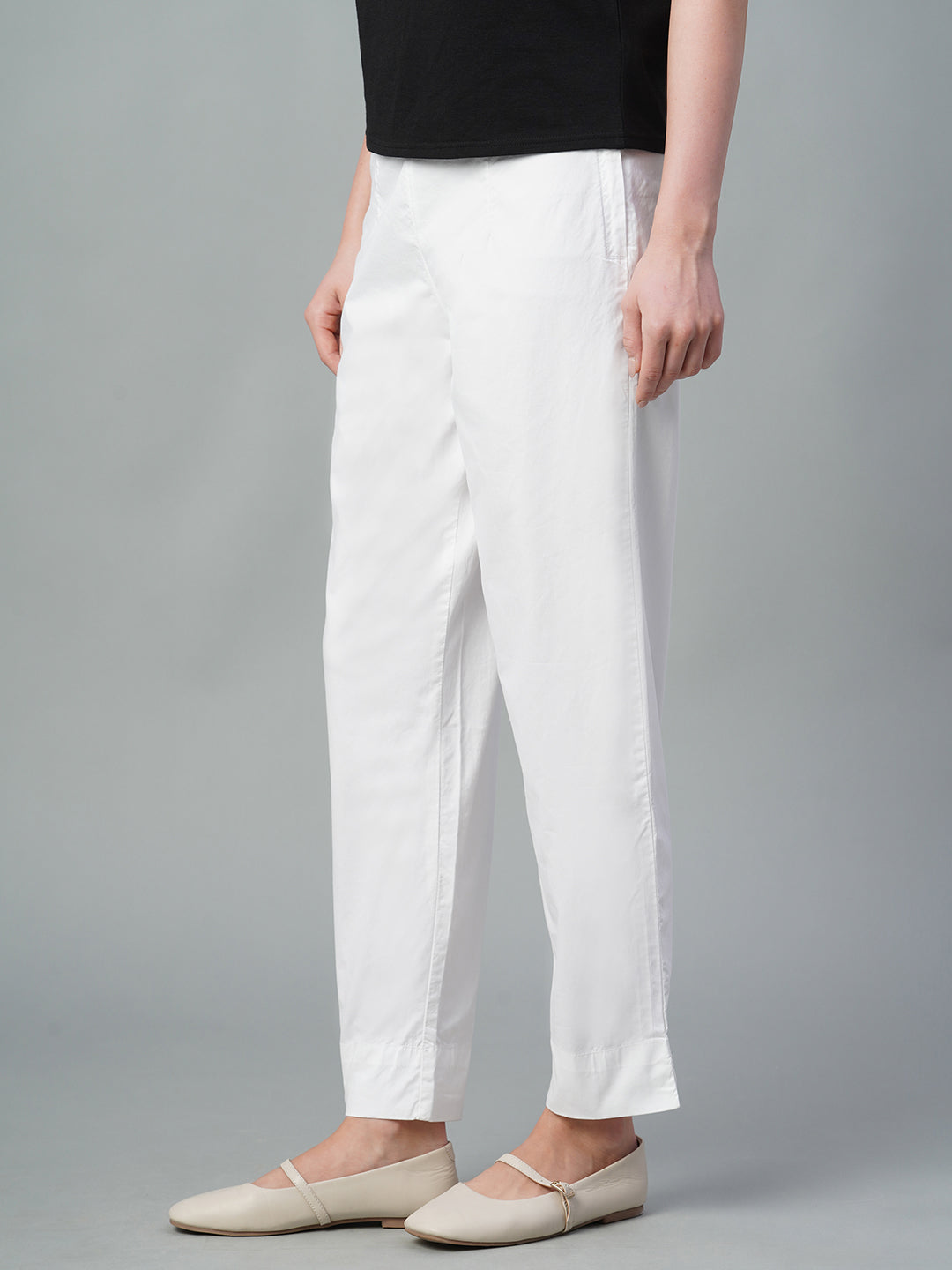 Women's White Cotton Lycra Regular Fit Pant