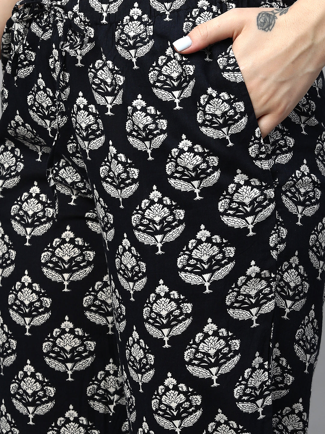 Women's Black Cotton Regular Fit Pyjama