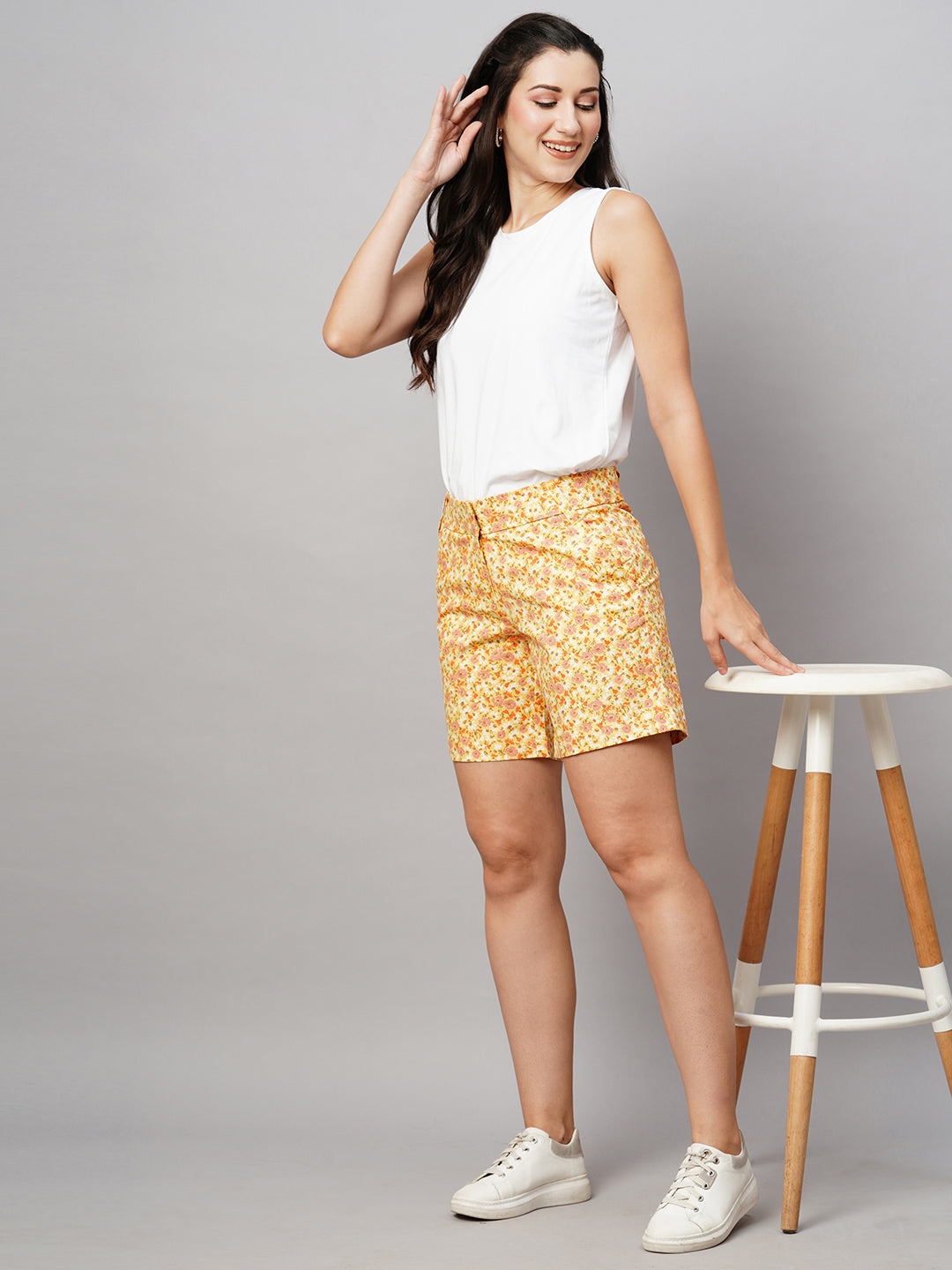 Women's Yellow Cotton Lycra Regular Fit Shorts