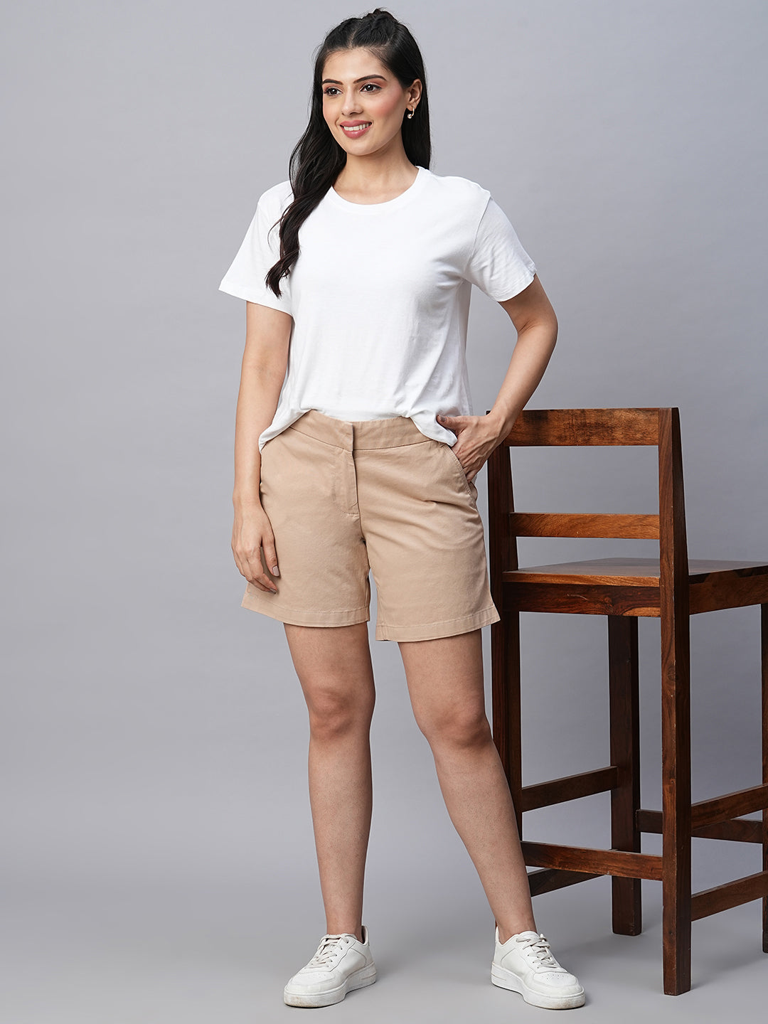 Women's Beige Cotton Lycra Regular Fit Shorts