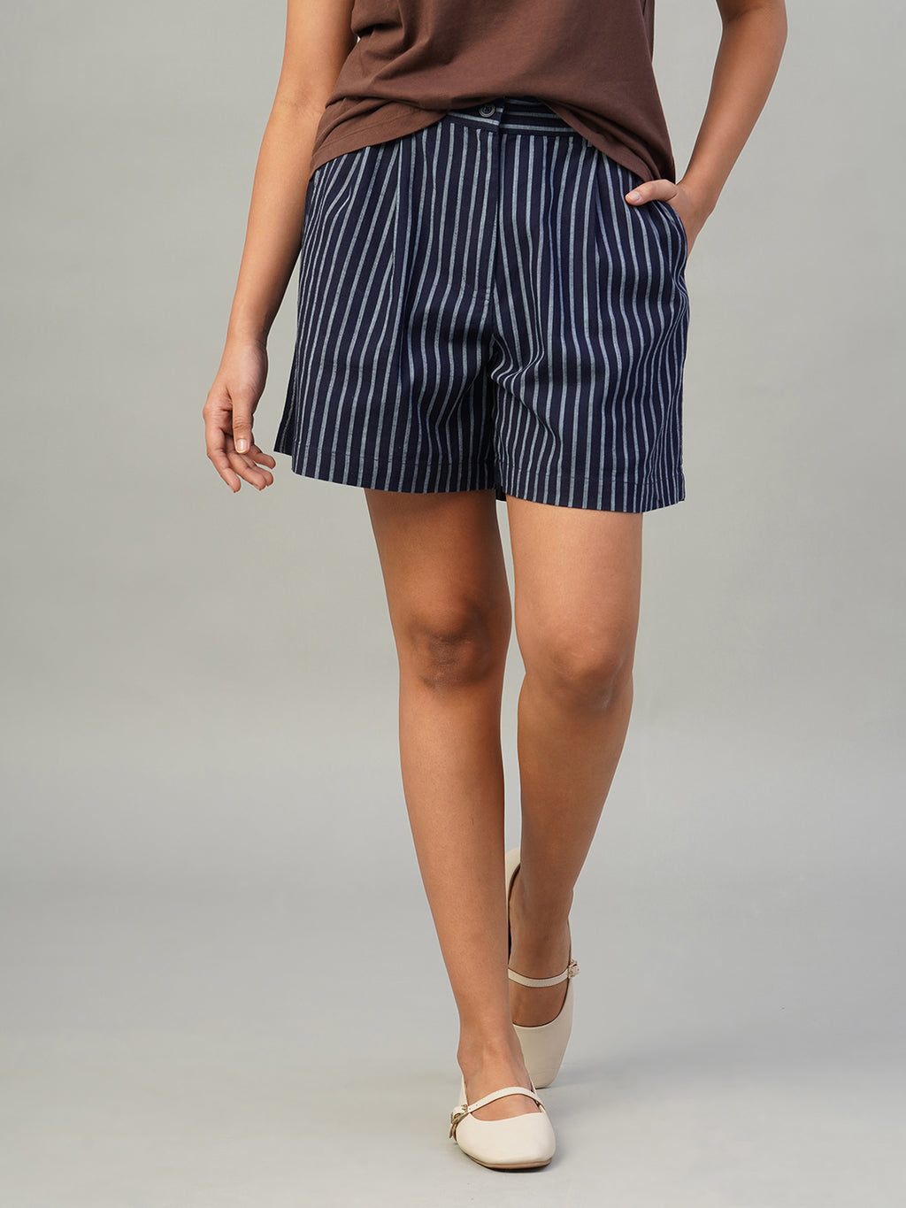 Women's Indigo Cotton Linen Regular Fit Shorts
