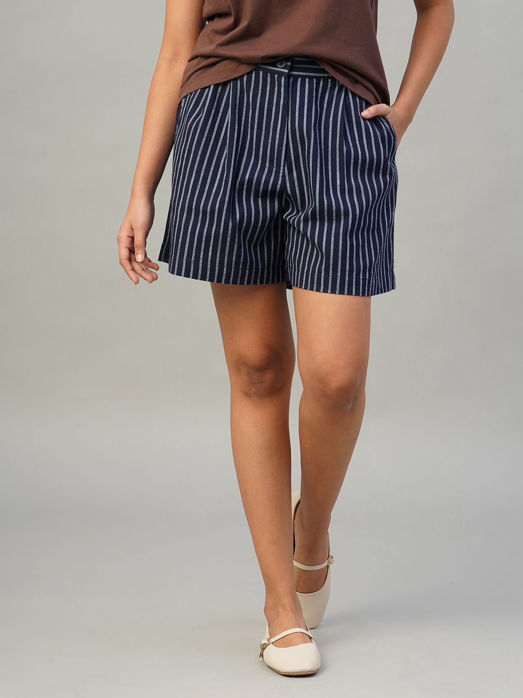 Women's Indigo Cotton Linen Regular Fit Shorts