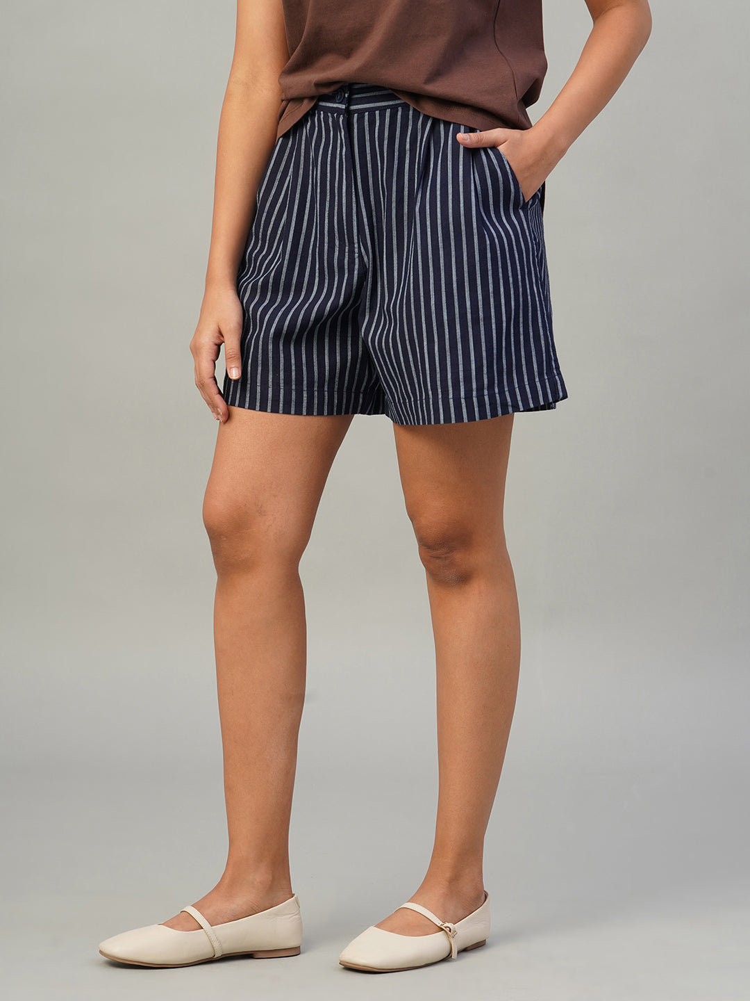 Women's Indigo Cotton Linen Regular Fit Shorts
