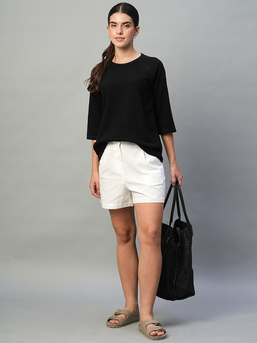 Women's Black 100% Cotton Regular Fit Tshirt