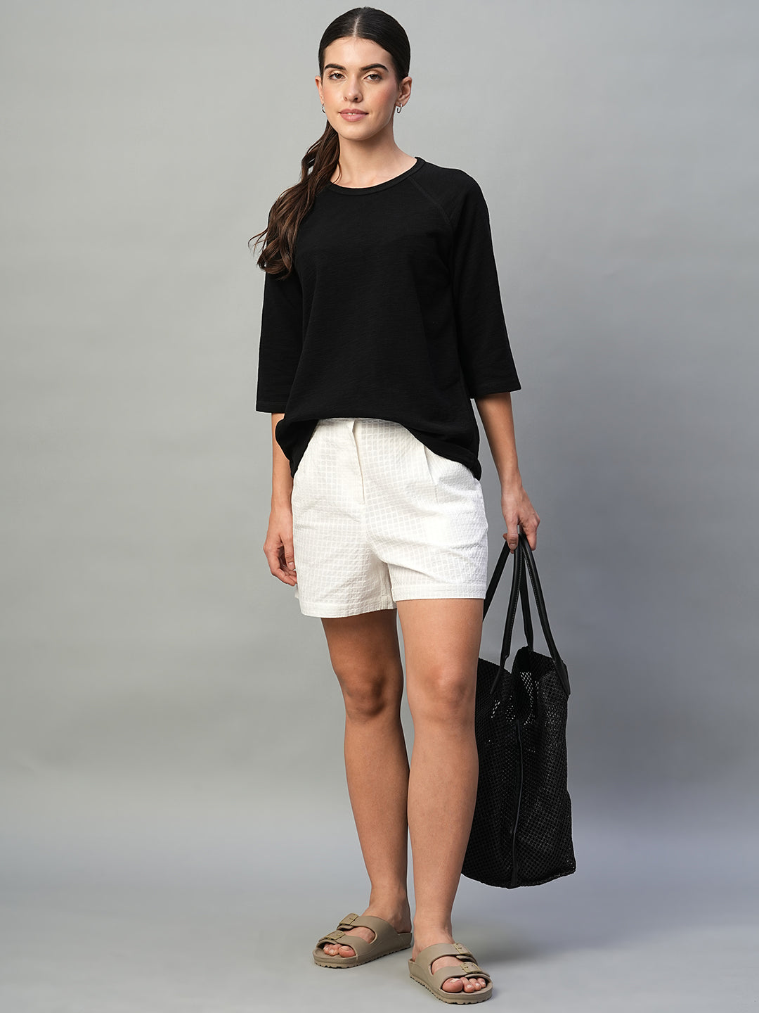 Women's Black 100% Cotton Regular Fit Tshirt